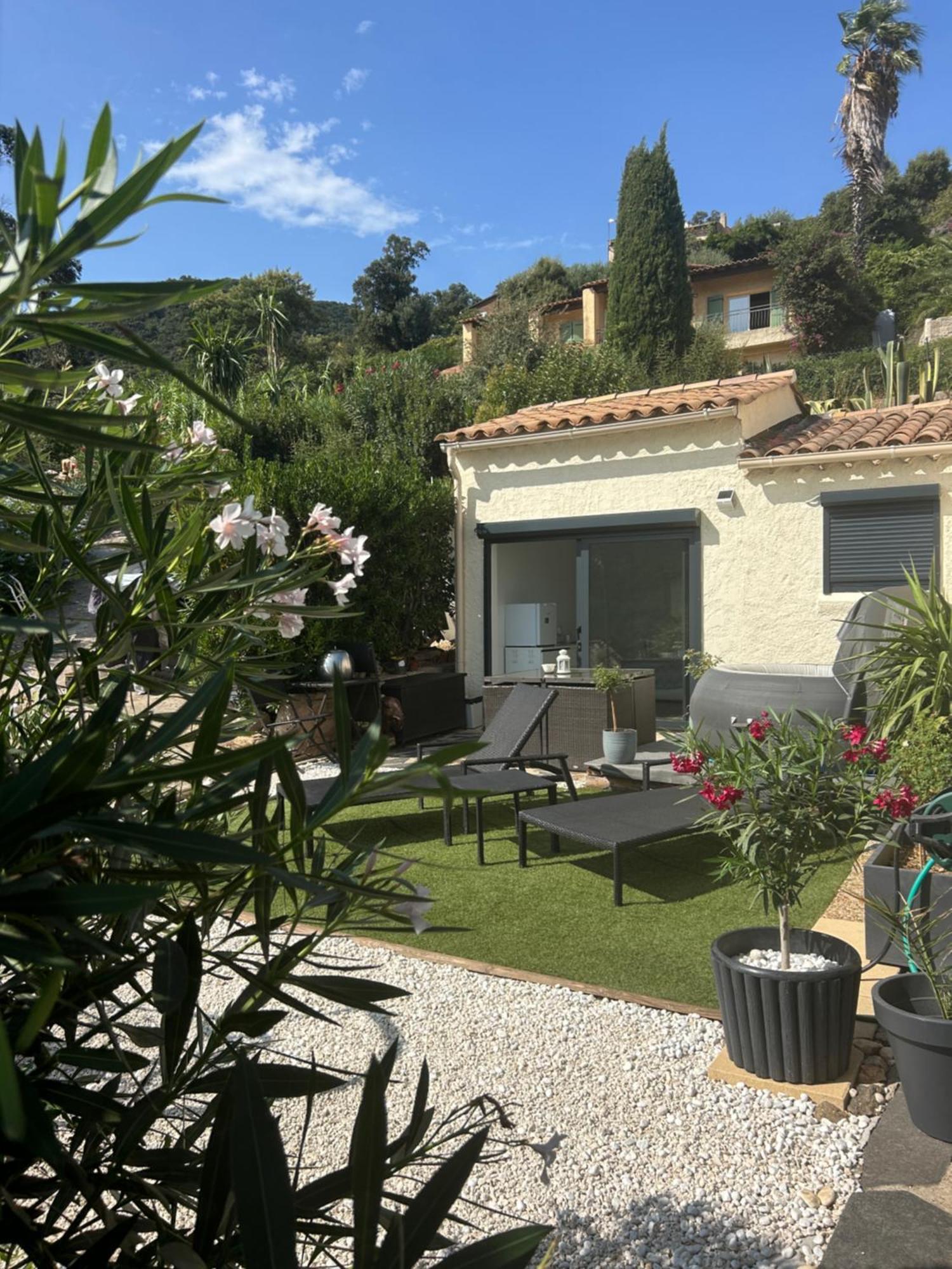 Belle Chambre Privee Avec Le Jardin Privatif Et Le Jacuzzi Cavalaire-sur-Mer Buitenkant foto